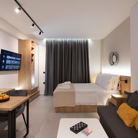 Sunflower Smartliving Suites Ираклио Екстериор снимка