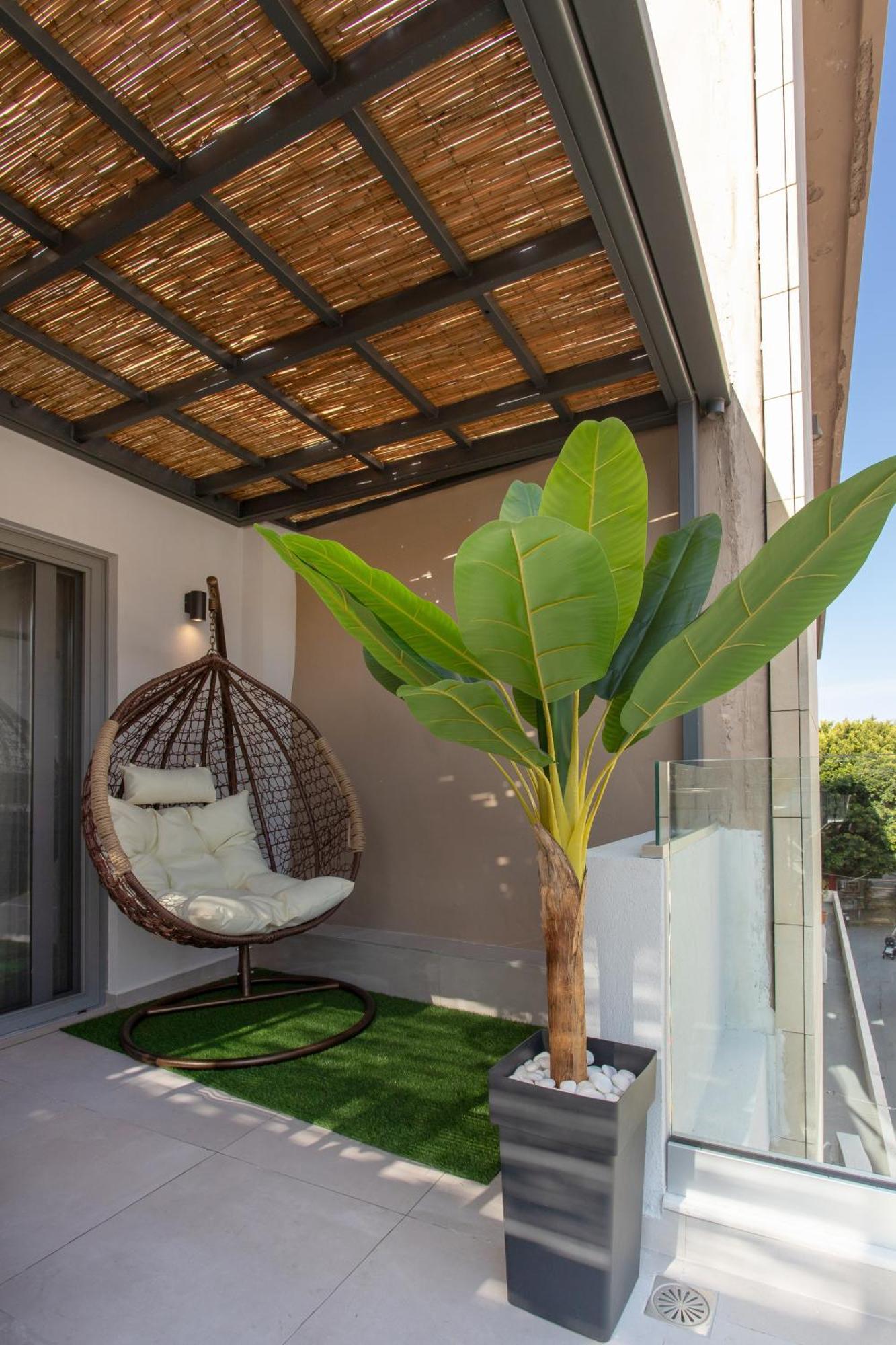 Sunflower Smartliving Suites Ираклио Екстериор снимка